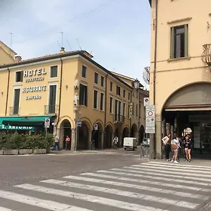 Szálloda Donatello, Padova